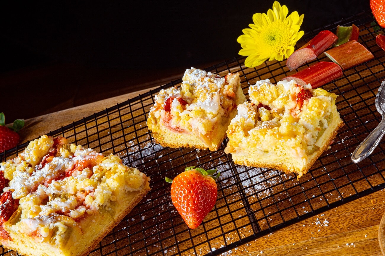 Rhabarberkuchen mit Streusel
