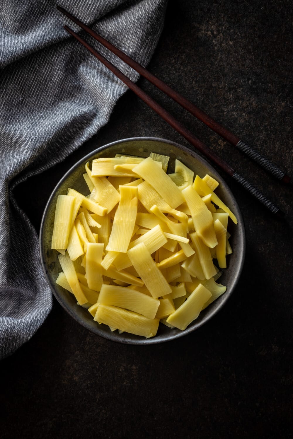 bambussprossen in schuessel