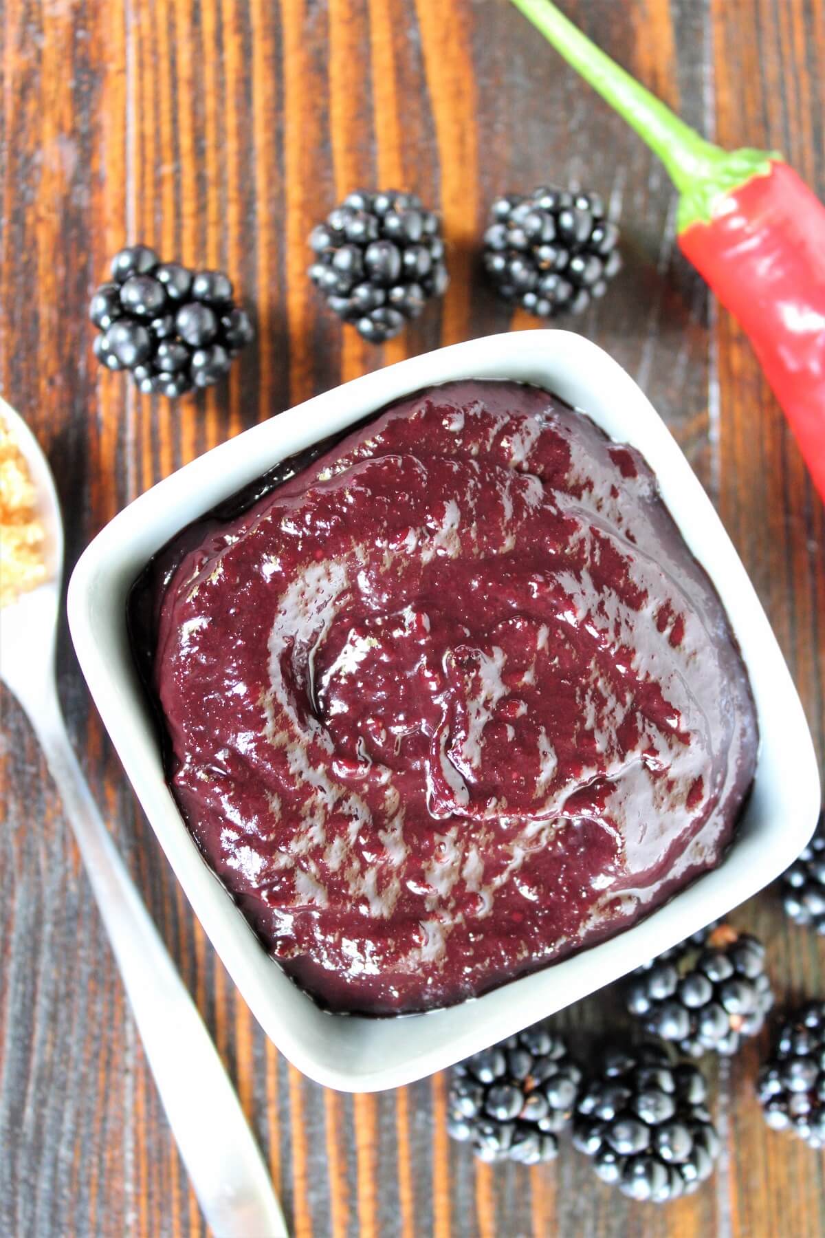 bbq sauce mit brombeeren