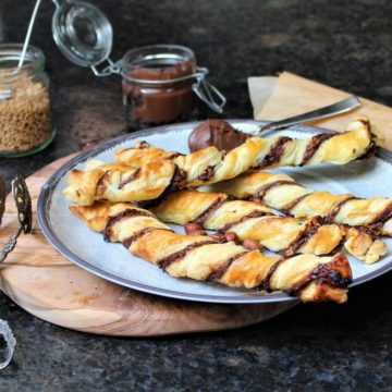 nutella sticks - blaetterteig mit nutella - rezept - die frau am grill