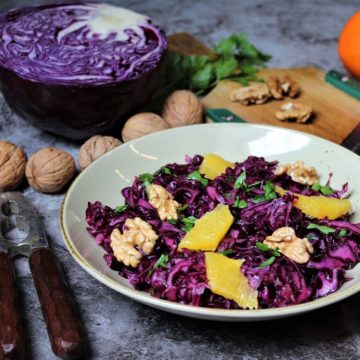 blaukrautsalat mit orgensfilets und walnuessen - rezept - die frau am grill