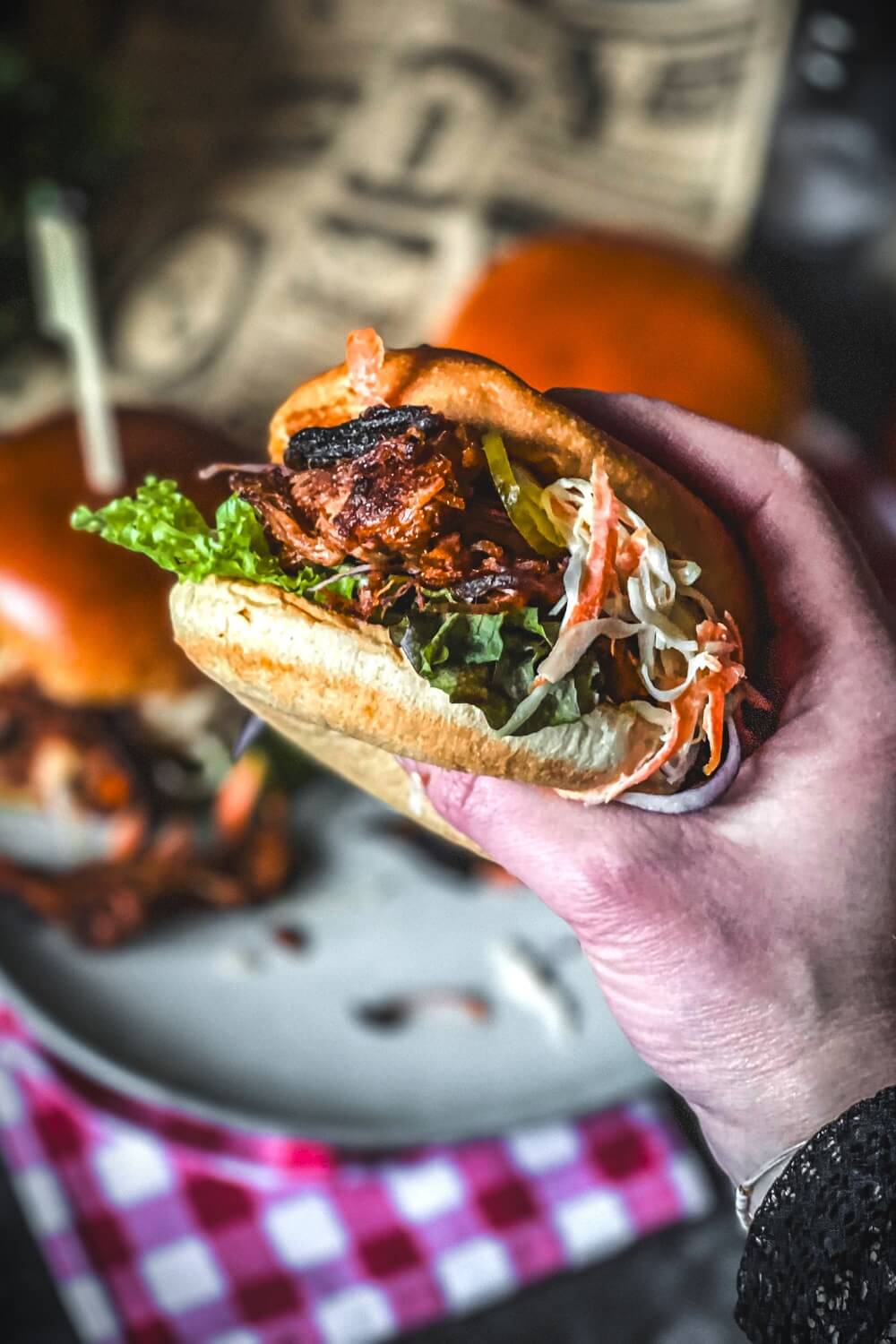 burger mit pulled pork