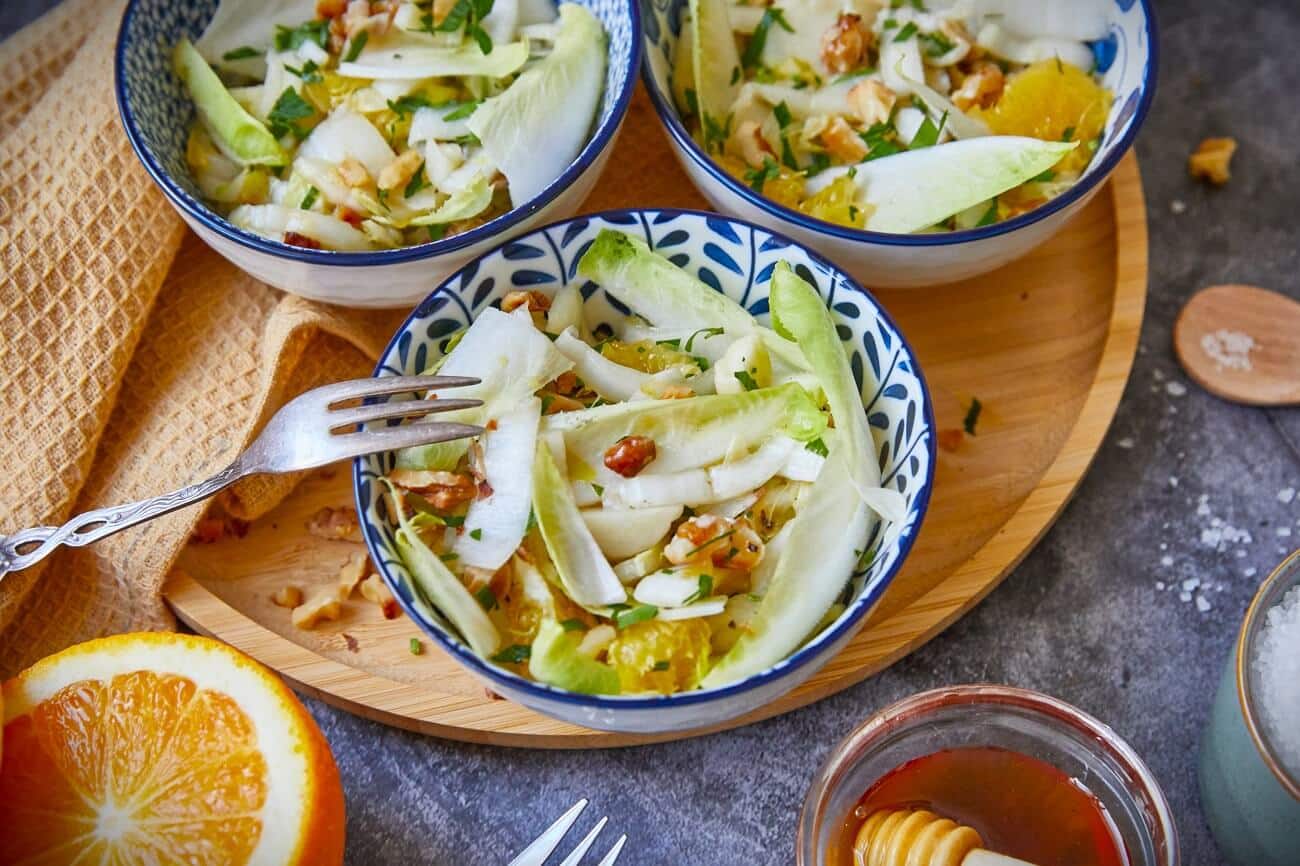 Chicoree Salat mit Orangen und Walnüssen