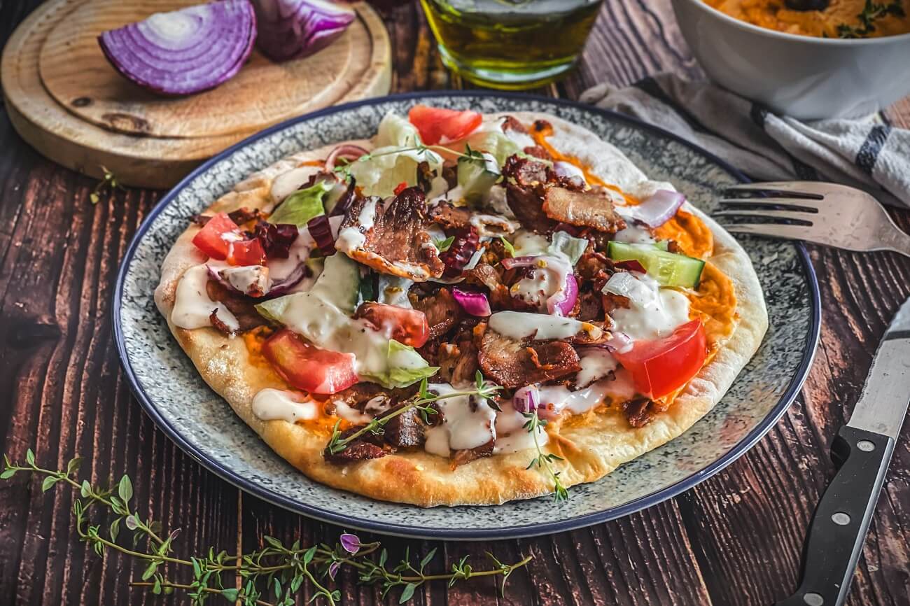 Döner Pizza | Pizzeria trifft Dönerbude