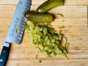 fein gew&uuml;rfelte essiggurke