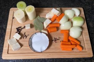 feste zutaten fuer die sauerbraten beize