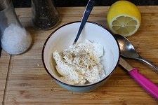 gefuellte jalapenos - frischkaese fuer fuellung wuerzen