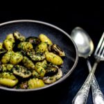 gnocchi mit pilzen - rezept - die frau am grill