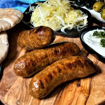 gyros bratwurst rezept selber machen - die frau am grill
