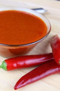 hot buffalo chili sauce hochkant - die frau am grill