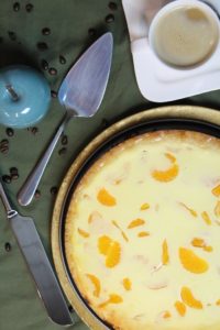 kaesekuchen mit mandarinen hochkant - die frau am grill