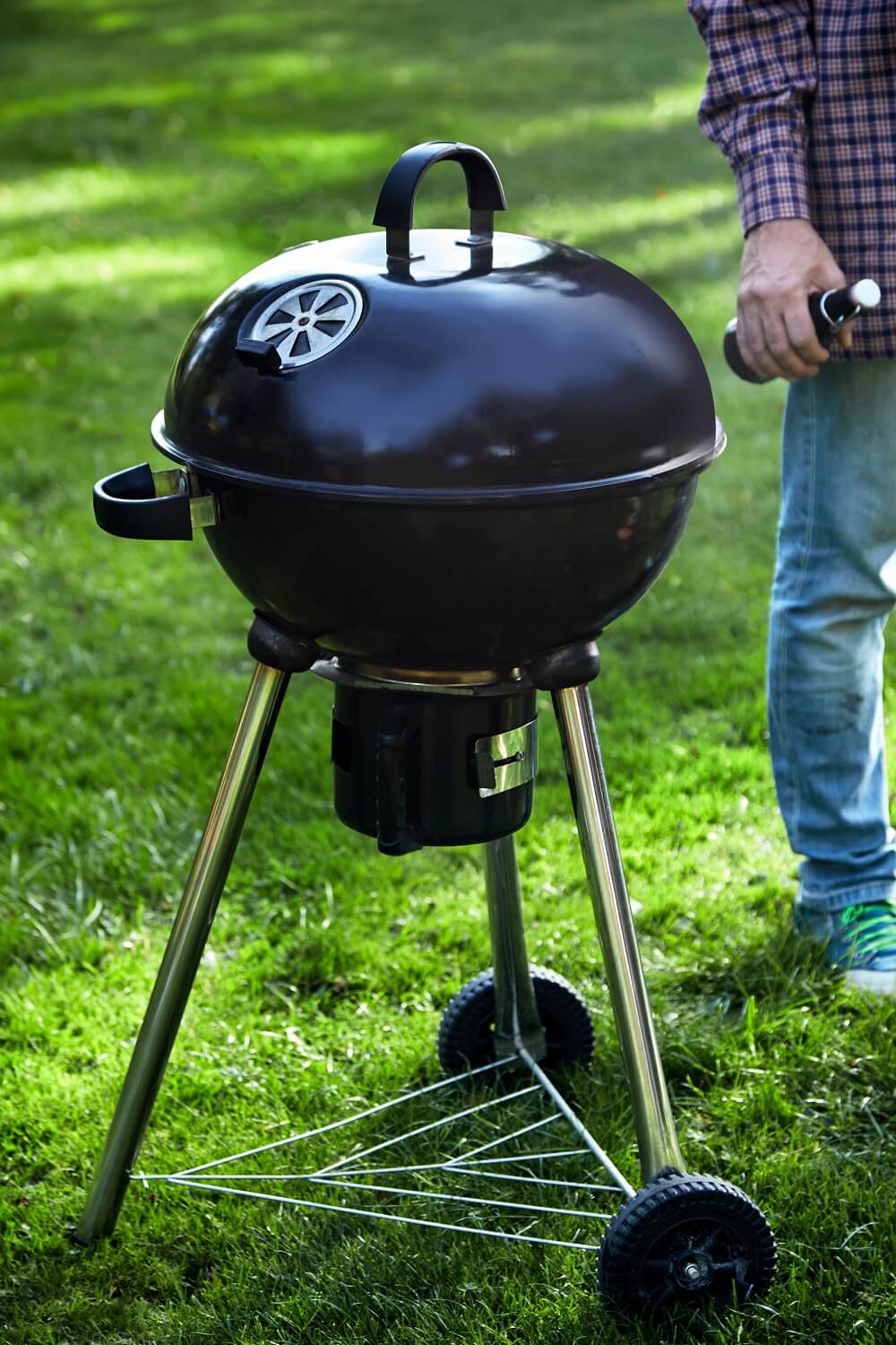 kugelgrill mit deckel