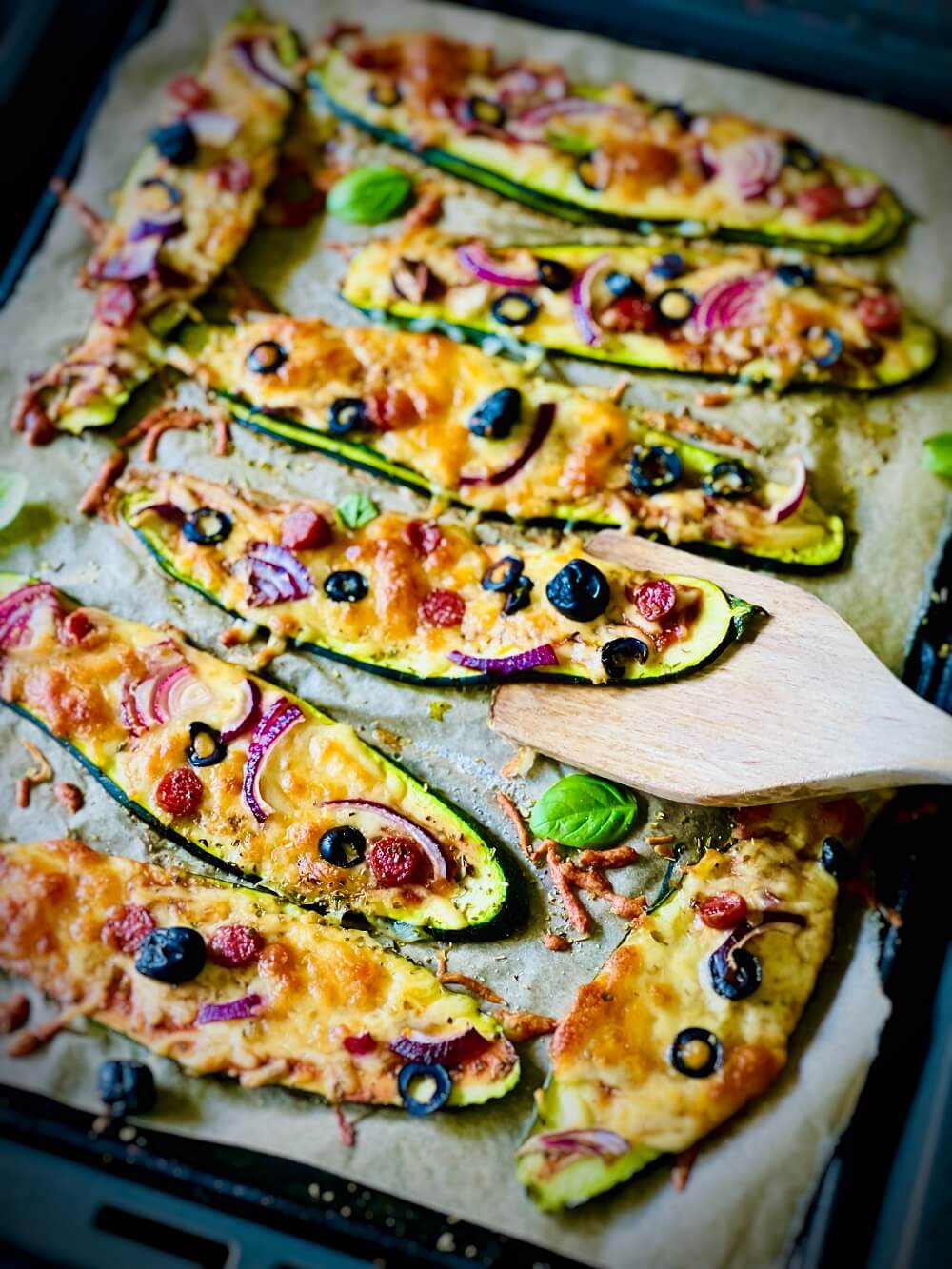 low carb zucchini pizza