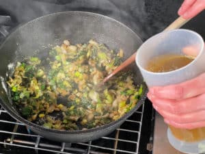mit gemuesebruehe aufgiessen