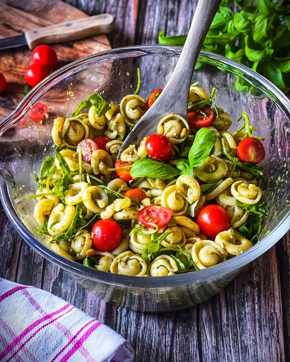 nudelsalat mit pesto rezept