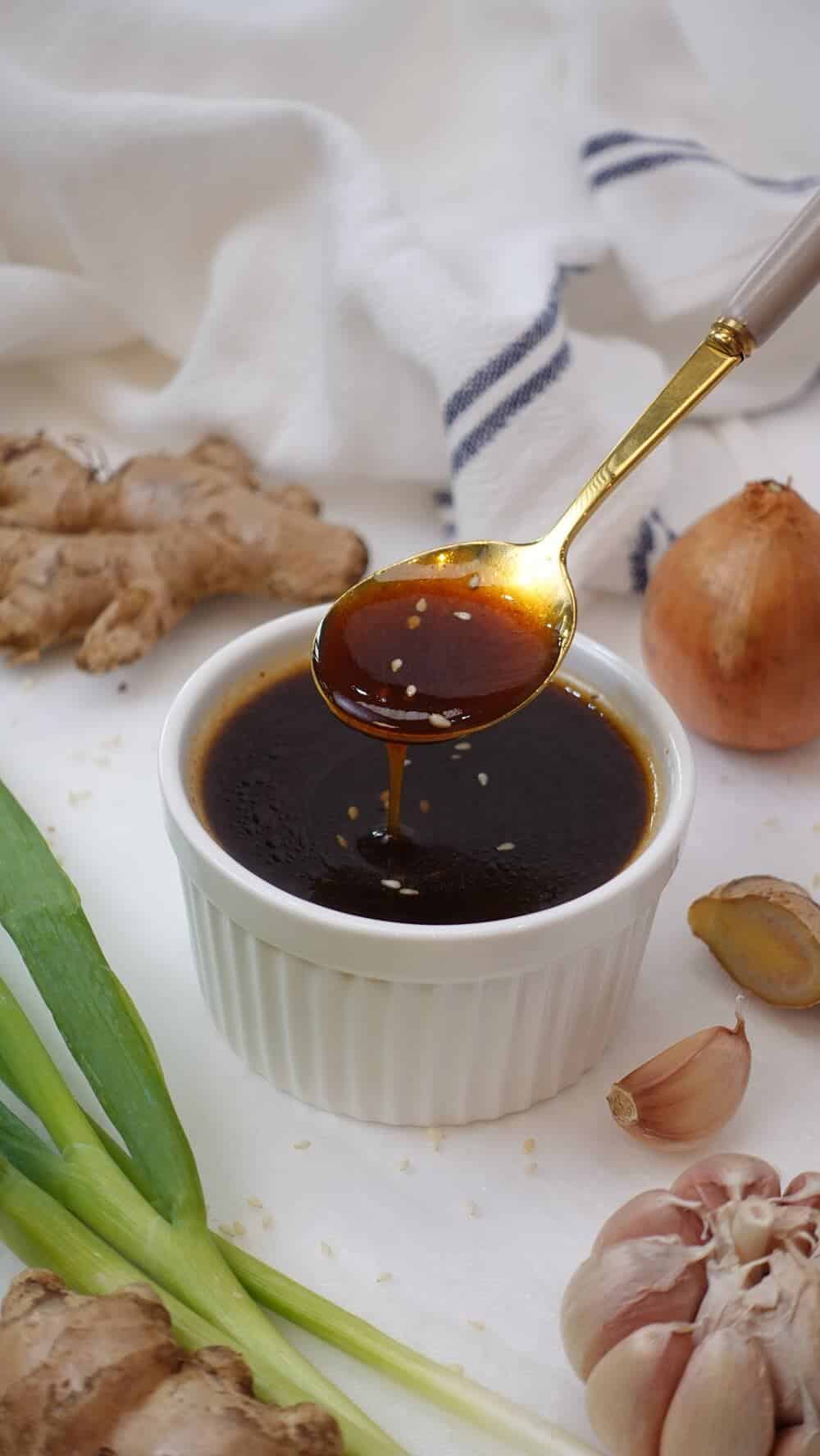 original teriyaki sosse in schuessel