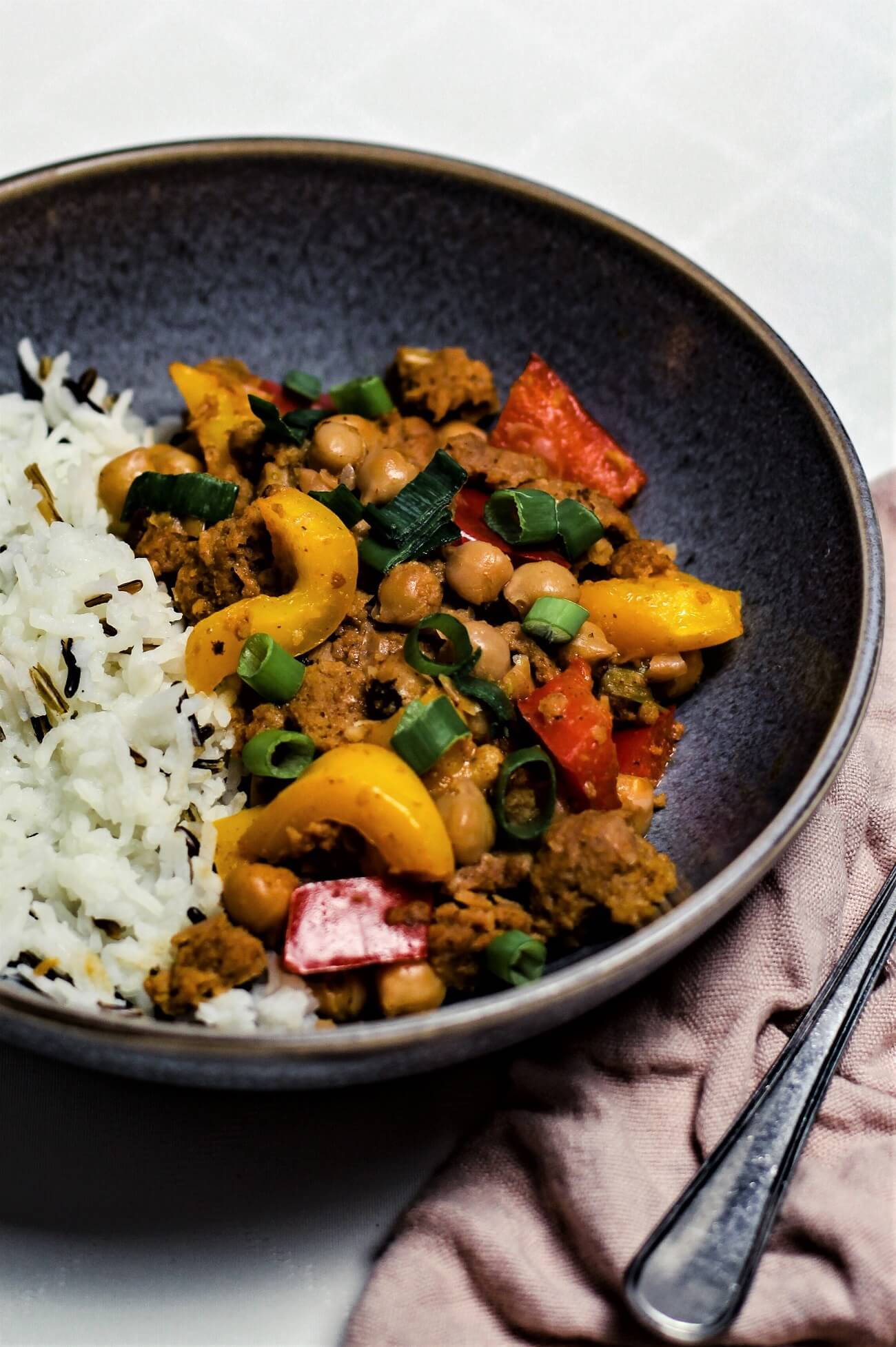 pfanne mit kichererbsen - die frau am grill