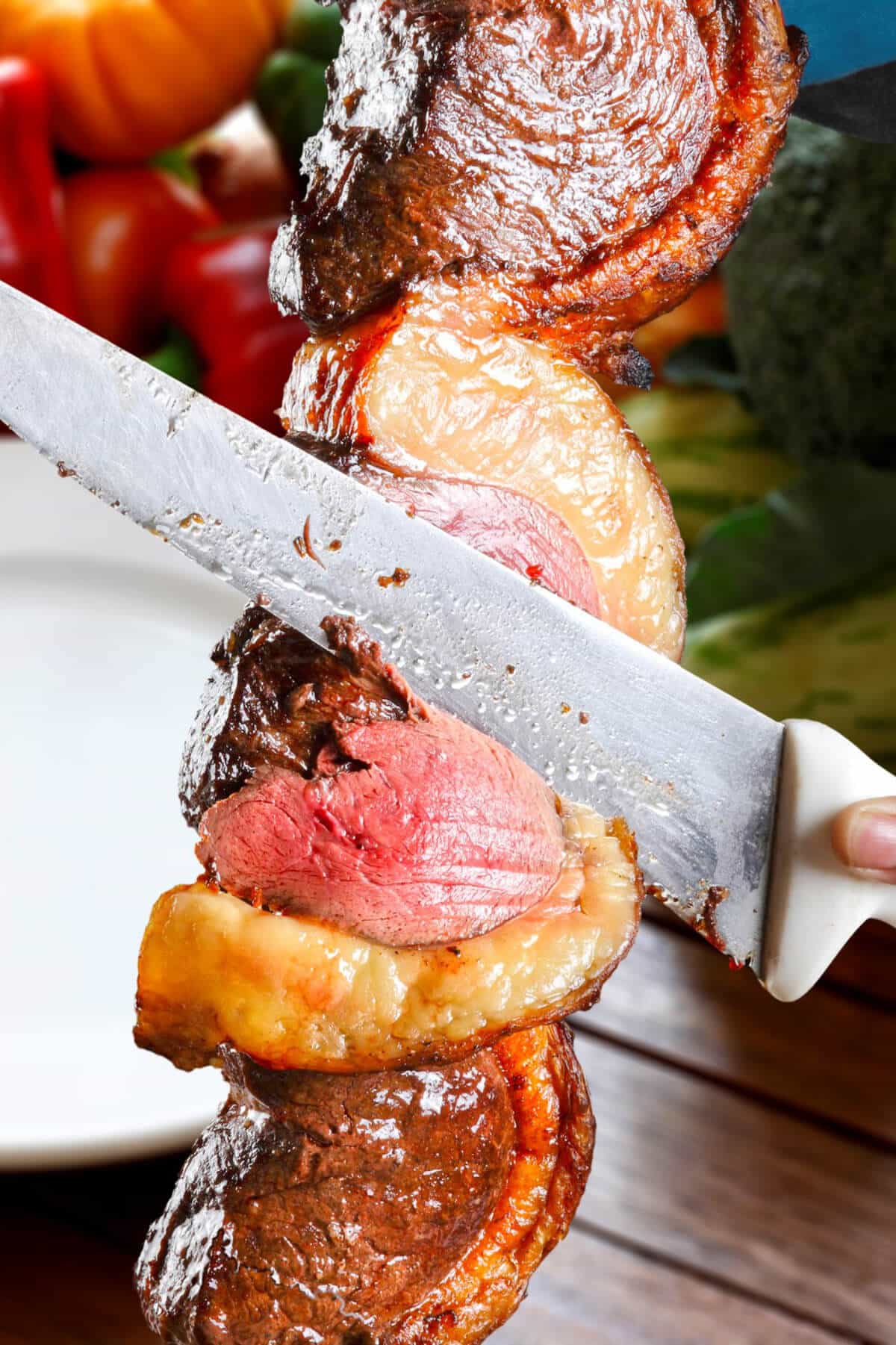 picanha mit messer schneiden