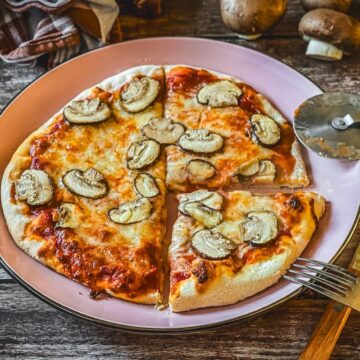 pizza funghi