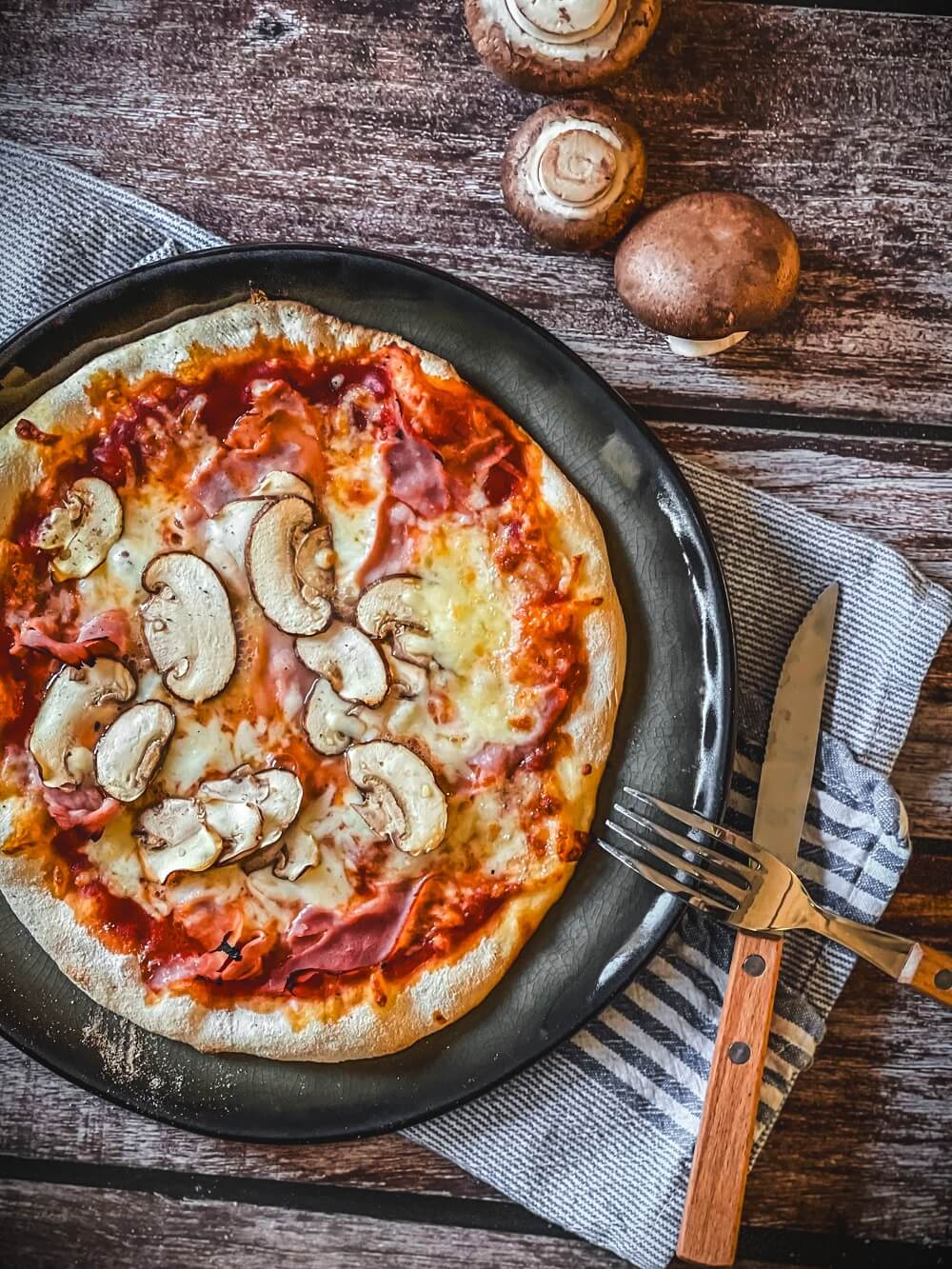 pizza regina rezept
