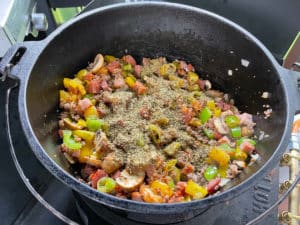 pizzasuppe zutaten mit oregano wuerzen