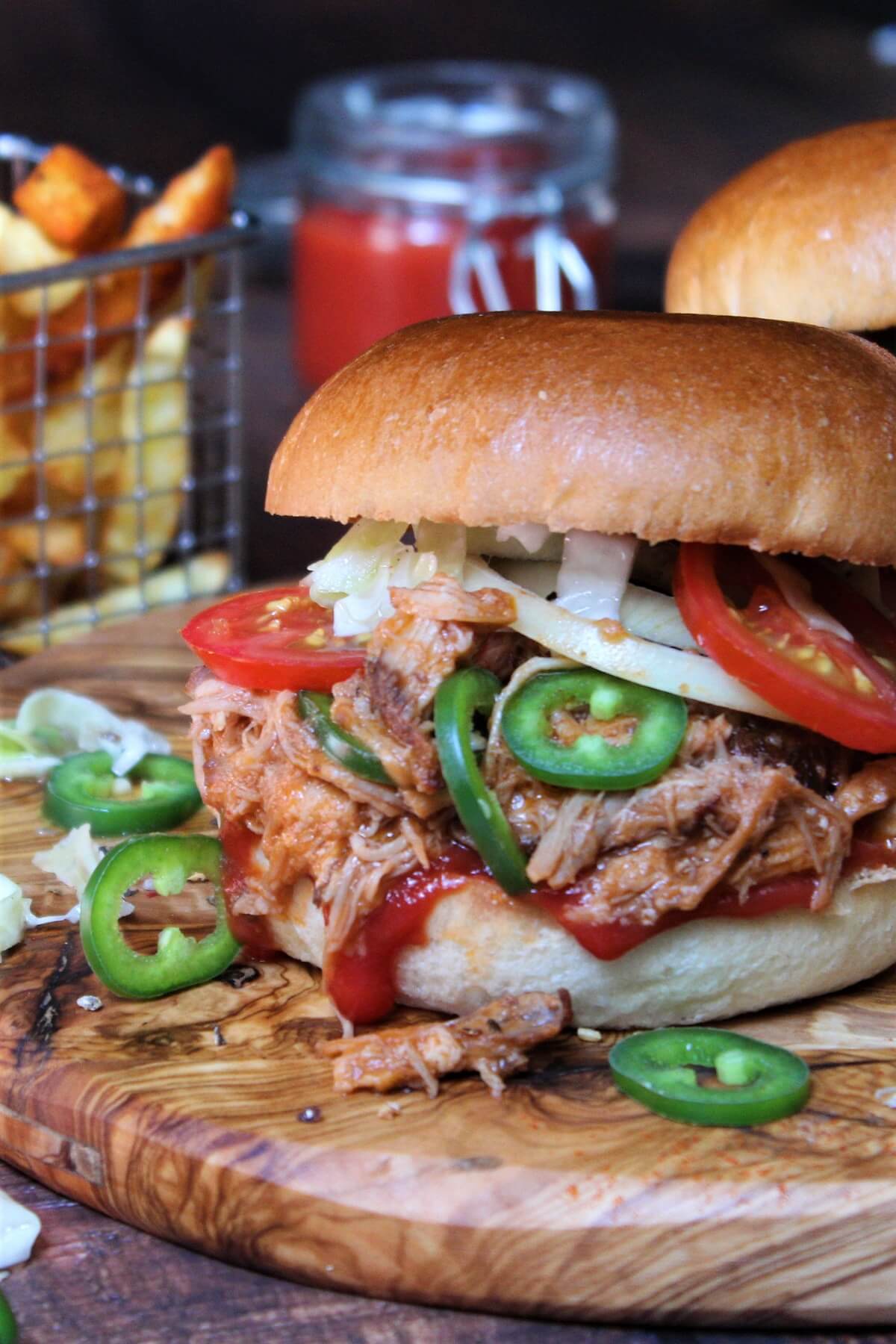 pulled pork burger mit pommes frites