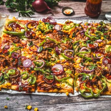 pulled pork pizza