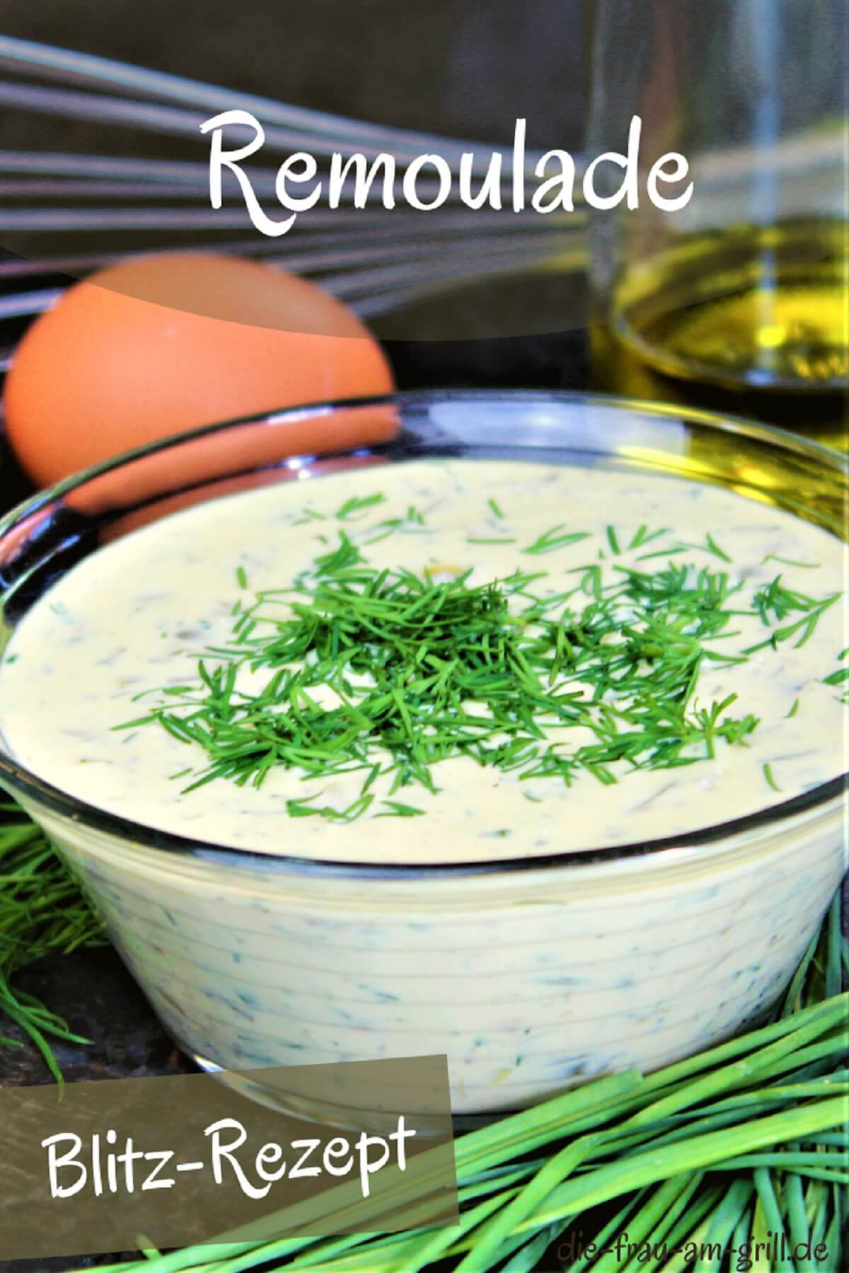 remoulade in schuessel