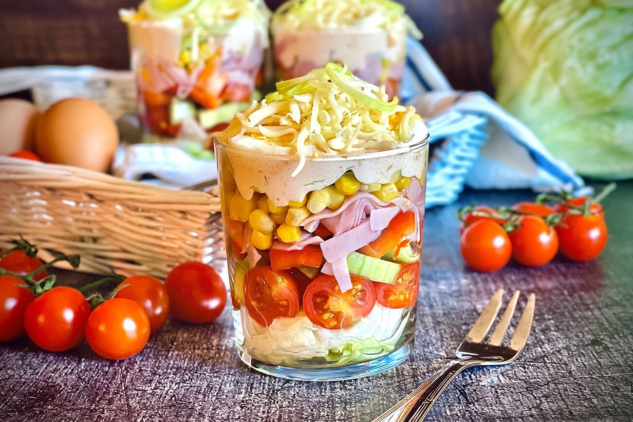 Klassischer Schichtsalat