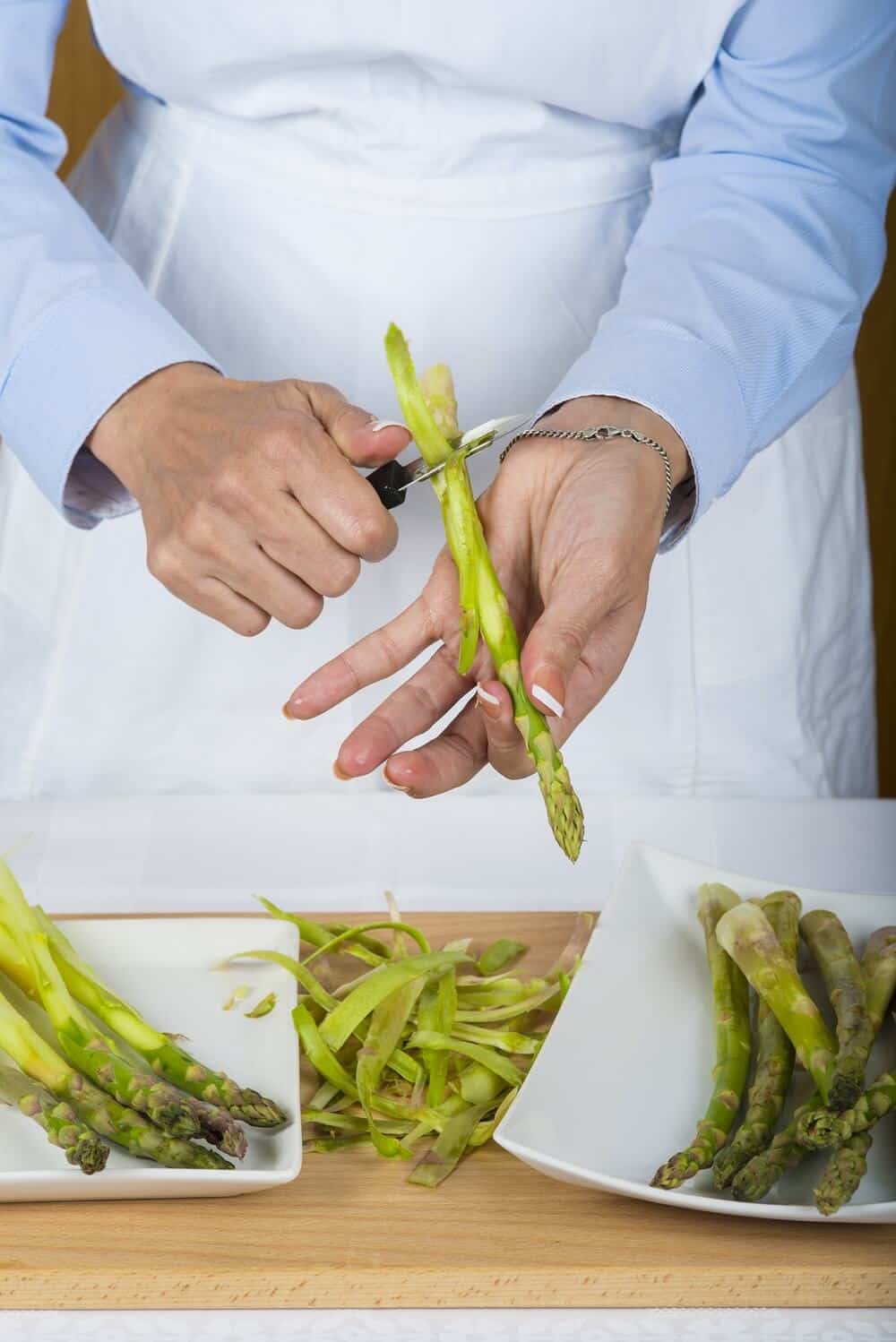 spargel gruen schaelen
