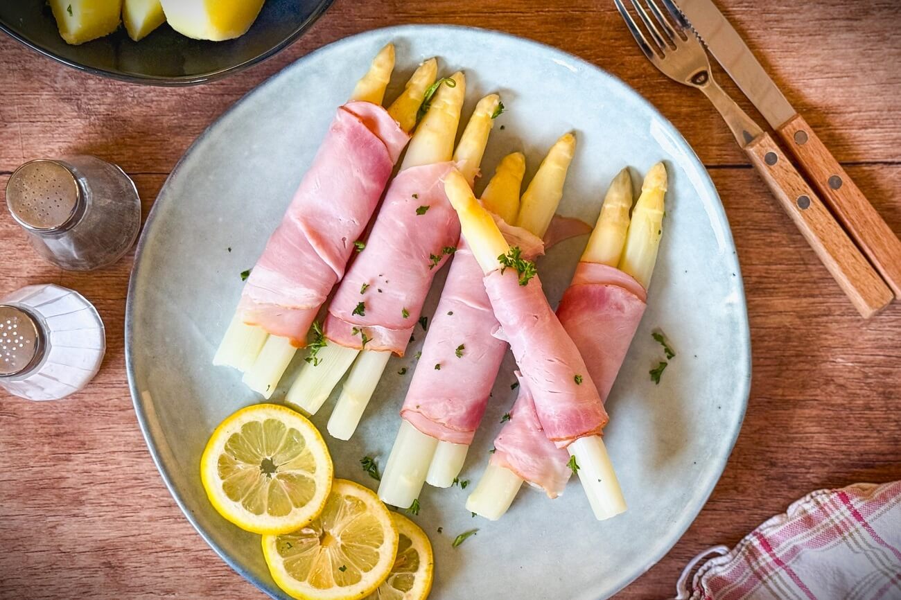 Spargel Schinken Röllchen | Frühlings Fingerfood