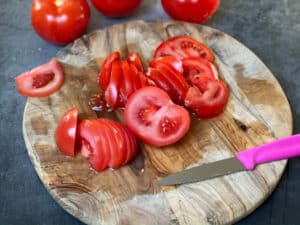 tomatensalat zubereitung schritt 1
