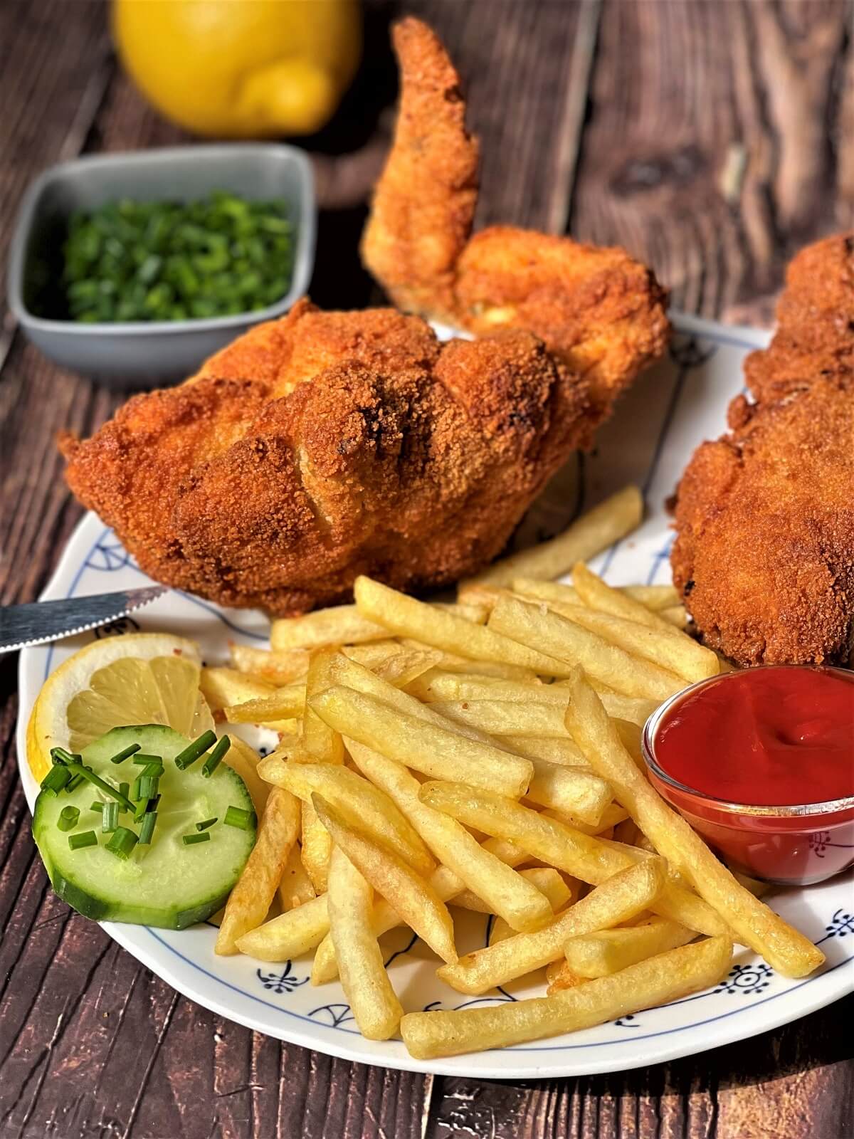 wiener backhendl mit pommes