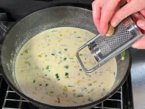 wikingereintopf sauce mit muskatnuss wuerzen