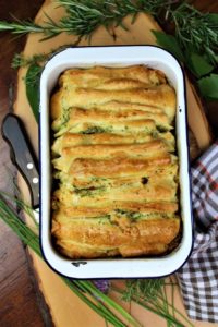 zupfbrot mit kraeuterbutter und kaese - die frau am grill