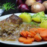 zwiebelfleisch rezept - die frau am grill